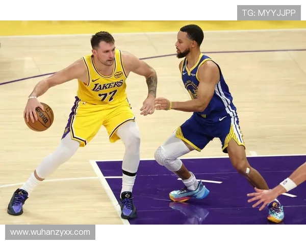 原创三战102分比肩库里!落选秀里夫斯打出超级巨星数据,湖人球迷高呼MVP